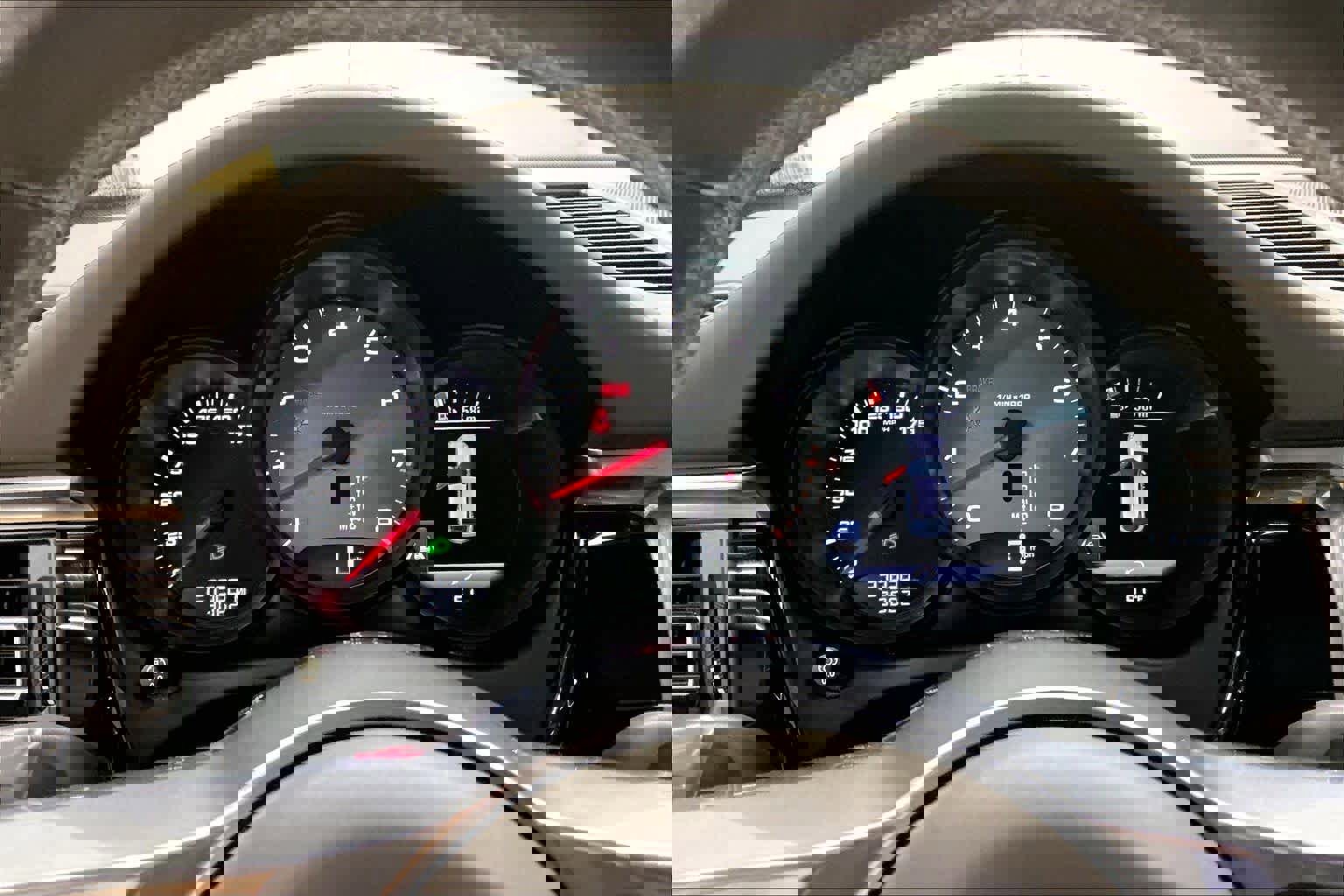 Used 2019 Porsche Macan S image 23