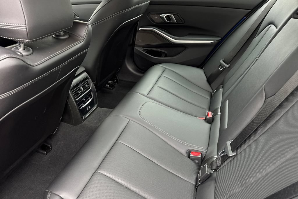 Used 2025 BMW M340i RWD image 12