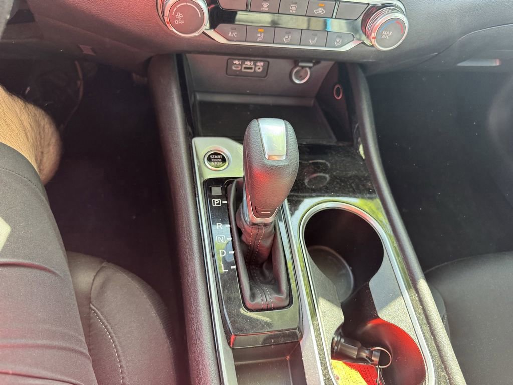 Used 2024 Nissan Altima 2.5 SV FWD image 16