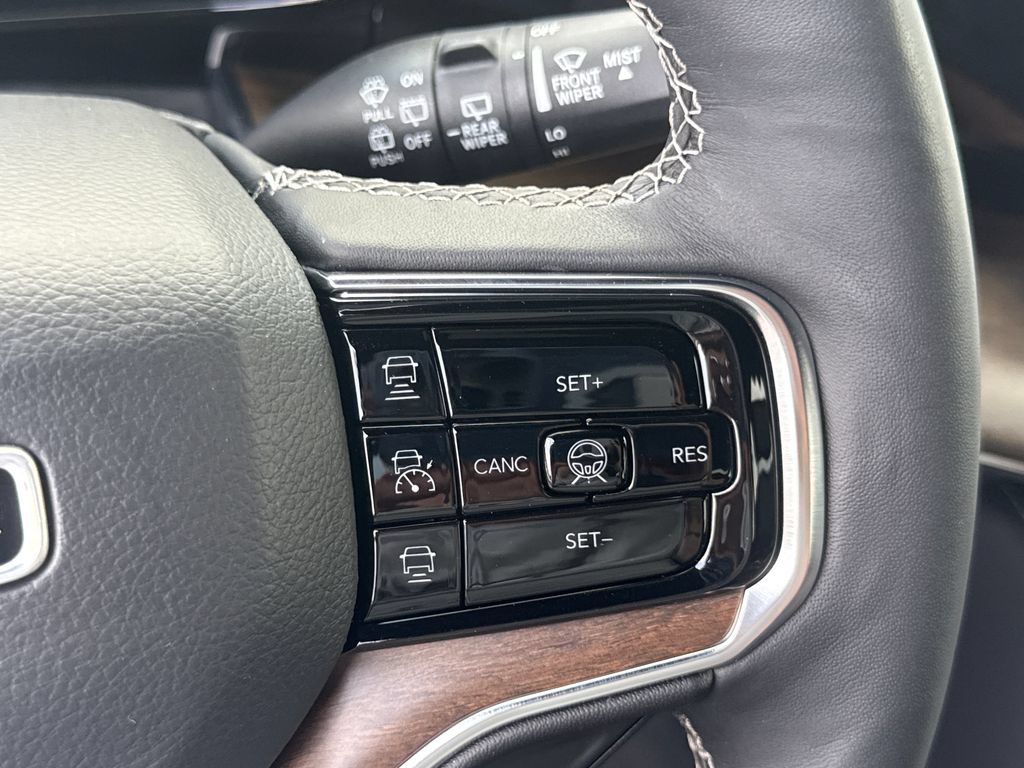 Used 2024 Jeep Grand Wagoneer Series I w/ Convenience Group III AWD/4WD image 20