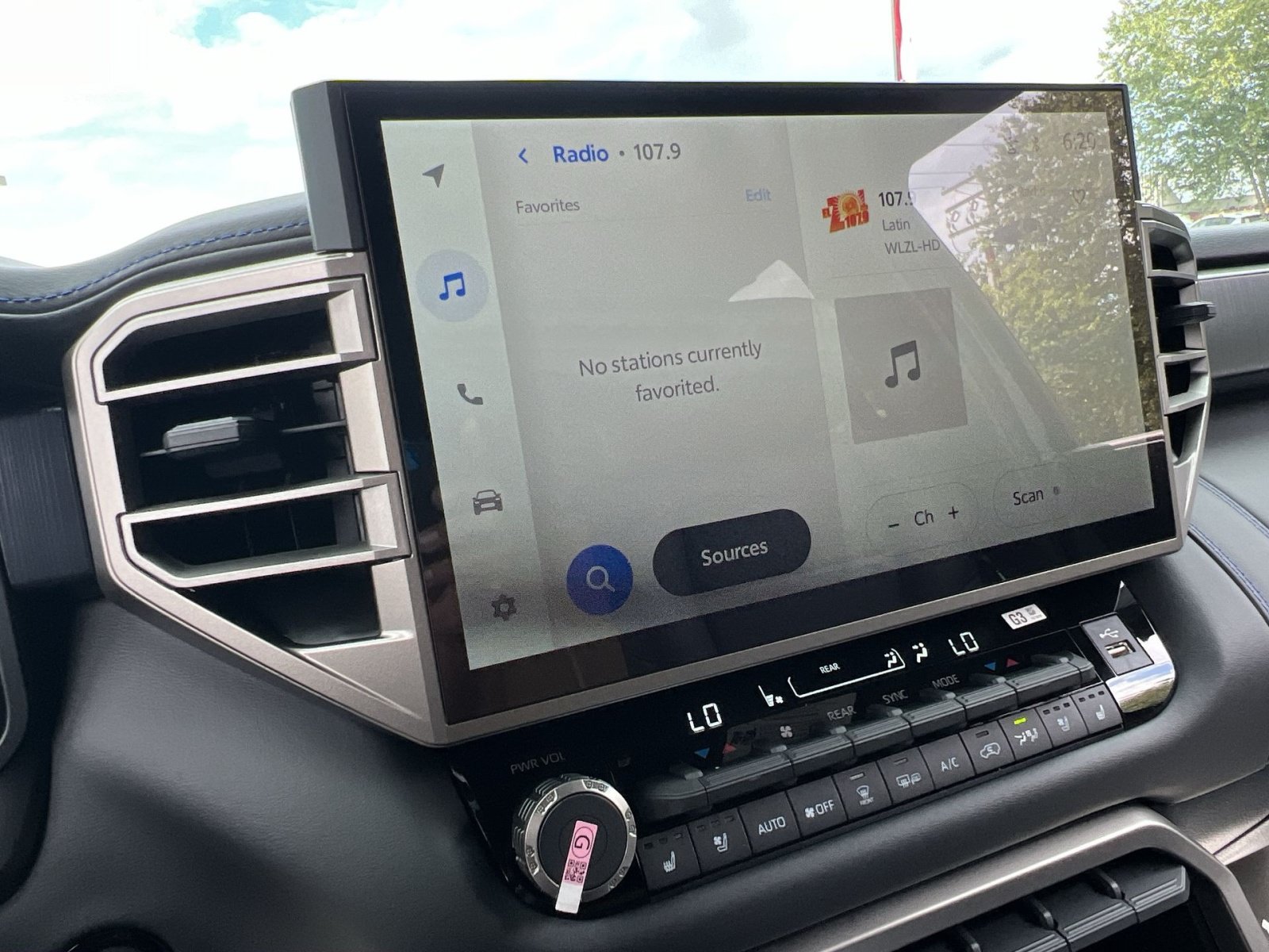 New 2026 Toyota Sequoia Platinum AWD/4WD image 15