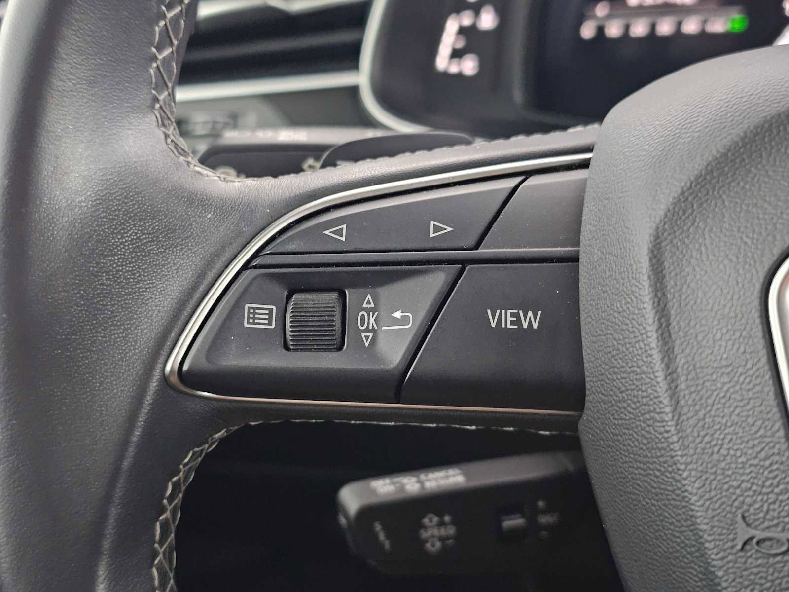 Used 2022 Audi Q8 Premium Plus image 28