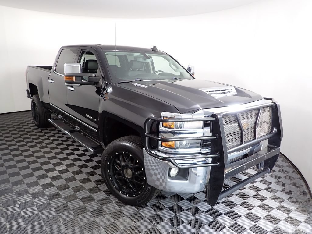 Used 2019 Chevrolet Silverado 2500 LTZ w/ Duramax Plus Package AWD/4WD image 8
