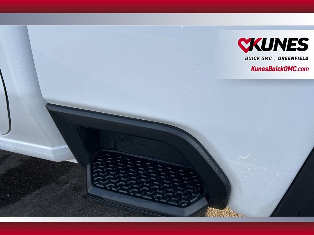 New 2026 GMC Sierra 2500 SLE image 15