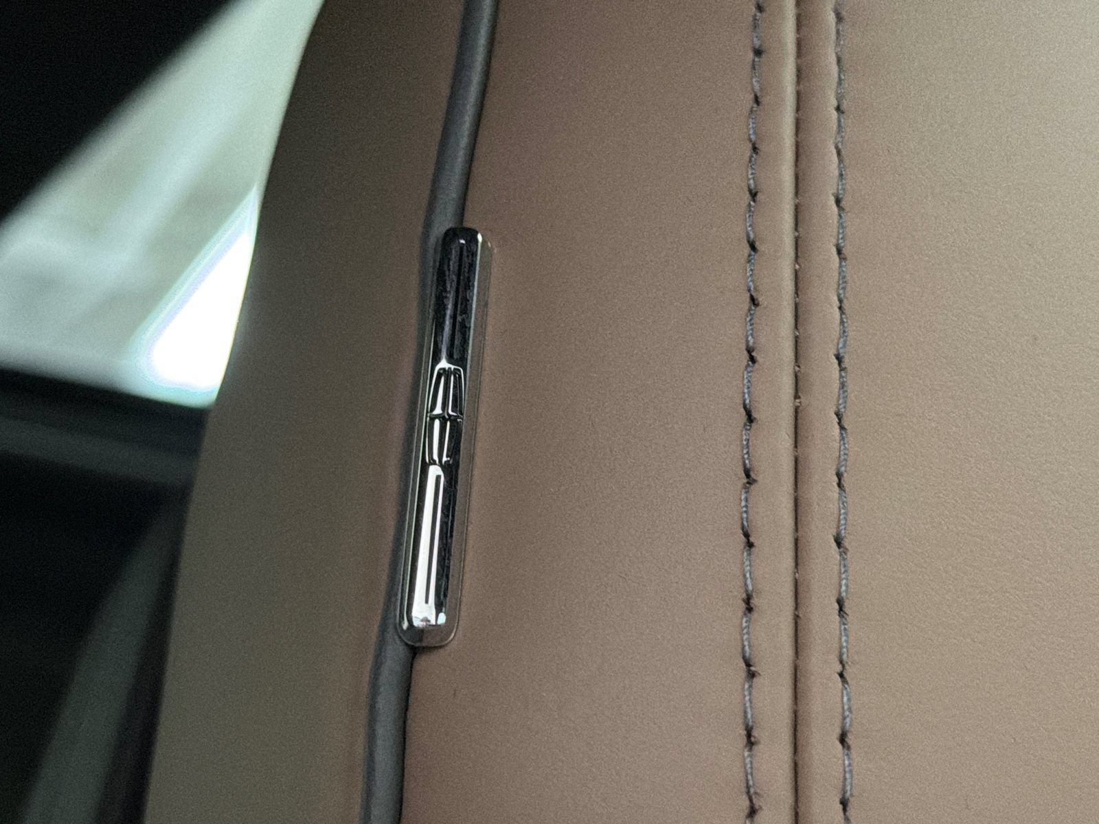 New 2025 Lincoln Navigator Black Label AWD/4WD image 16