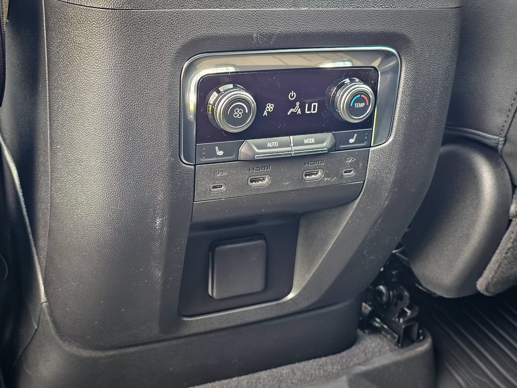New 2026 GMC Yukon XL AT4 w/ AT4 Premium Plus Package AWD/4WD image 40