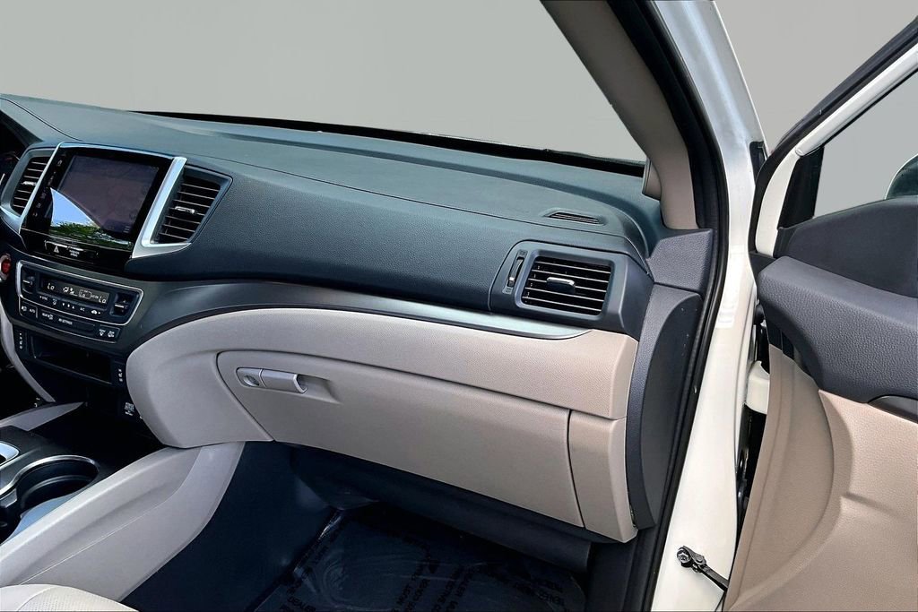 Used 2018 Honda Ridgeline RTL-T image 19