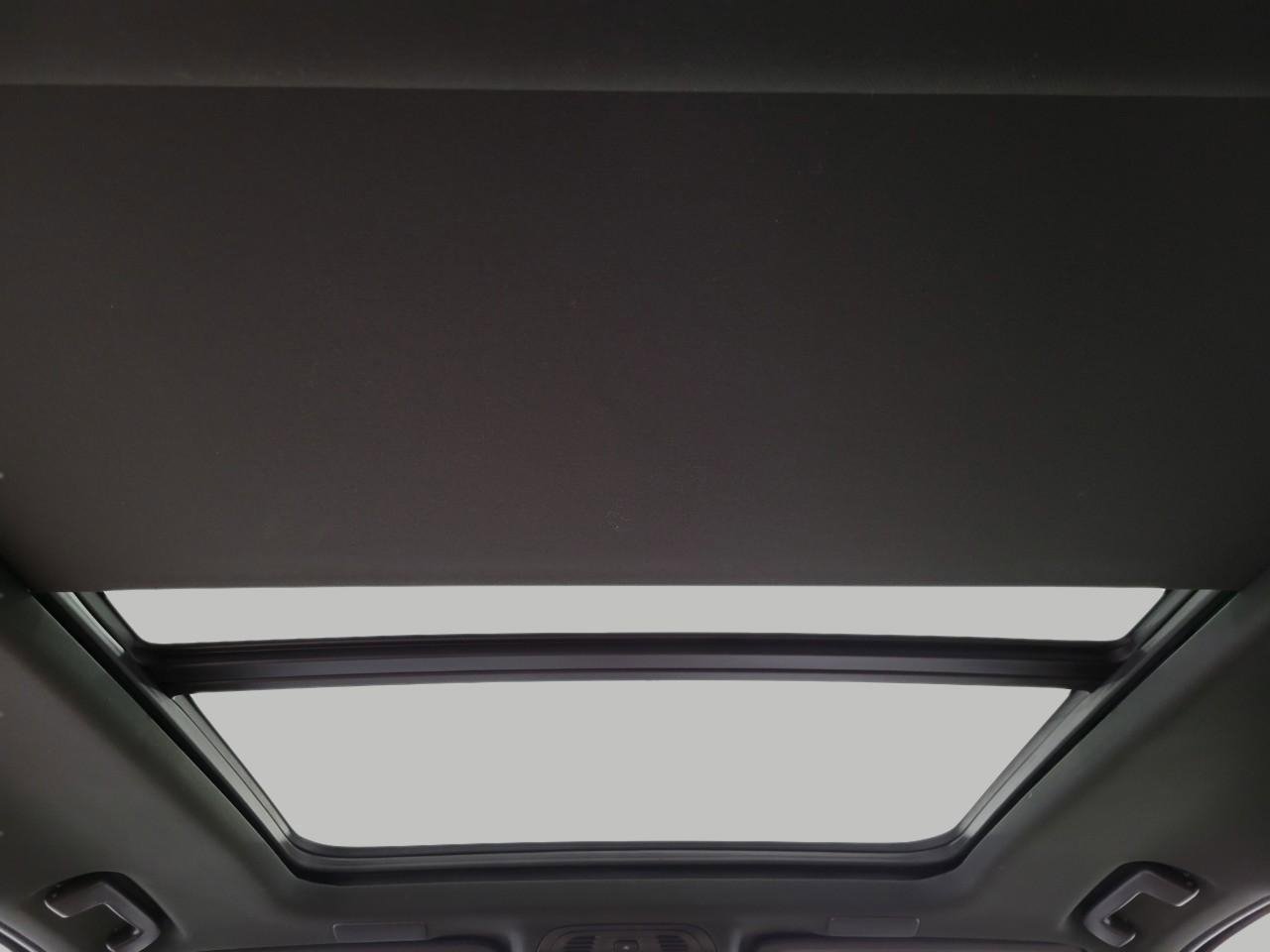 Certified 2023 Cadillac Escalade ESV Premium Luxury image 28