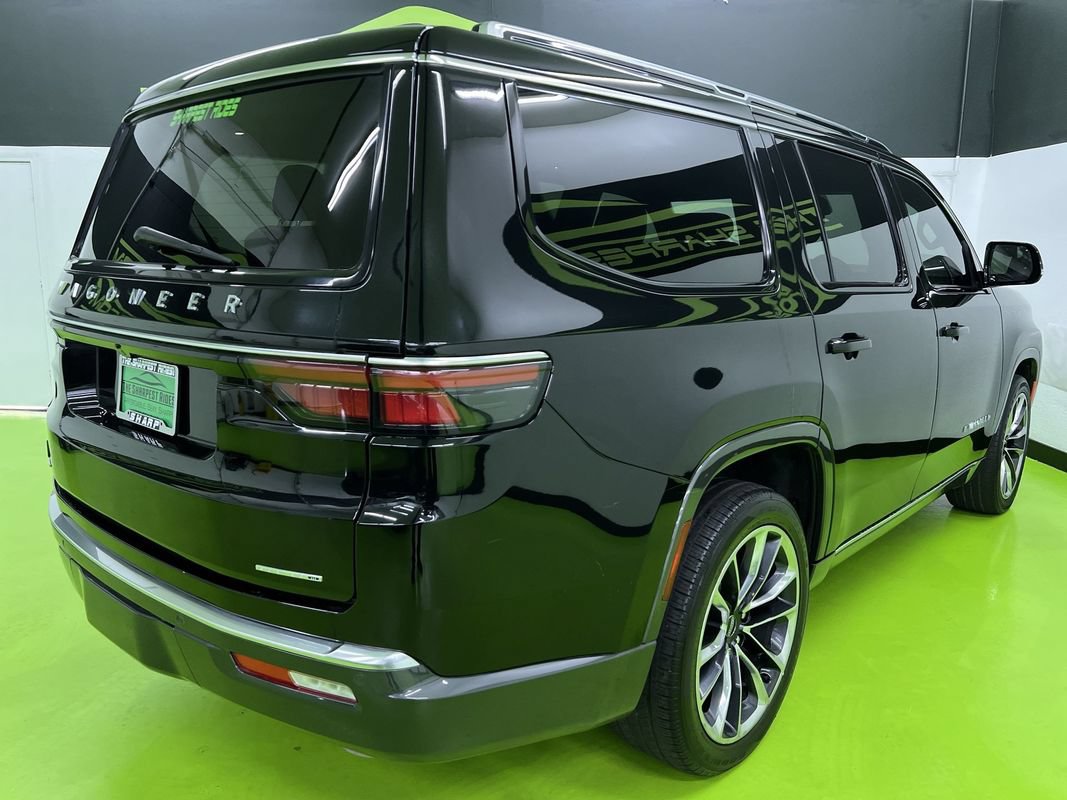 Used 2022 Jeep Wagoneer Series III w/ Premium Group I AWD/4WD image 10