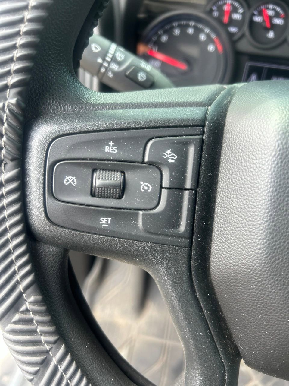 Used 2024 Chevrolet Silverado 1500 Custom Trail Boss w/ LPO, Dark Essentials Package AWD/4WD image 14