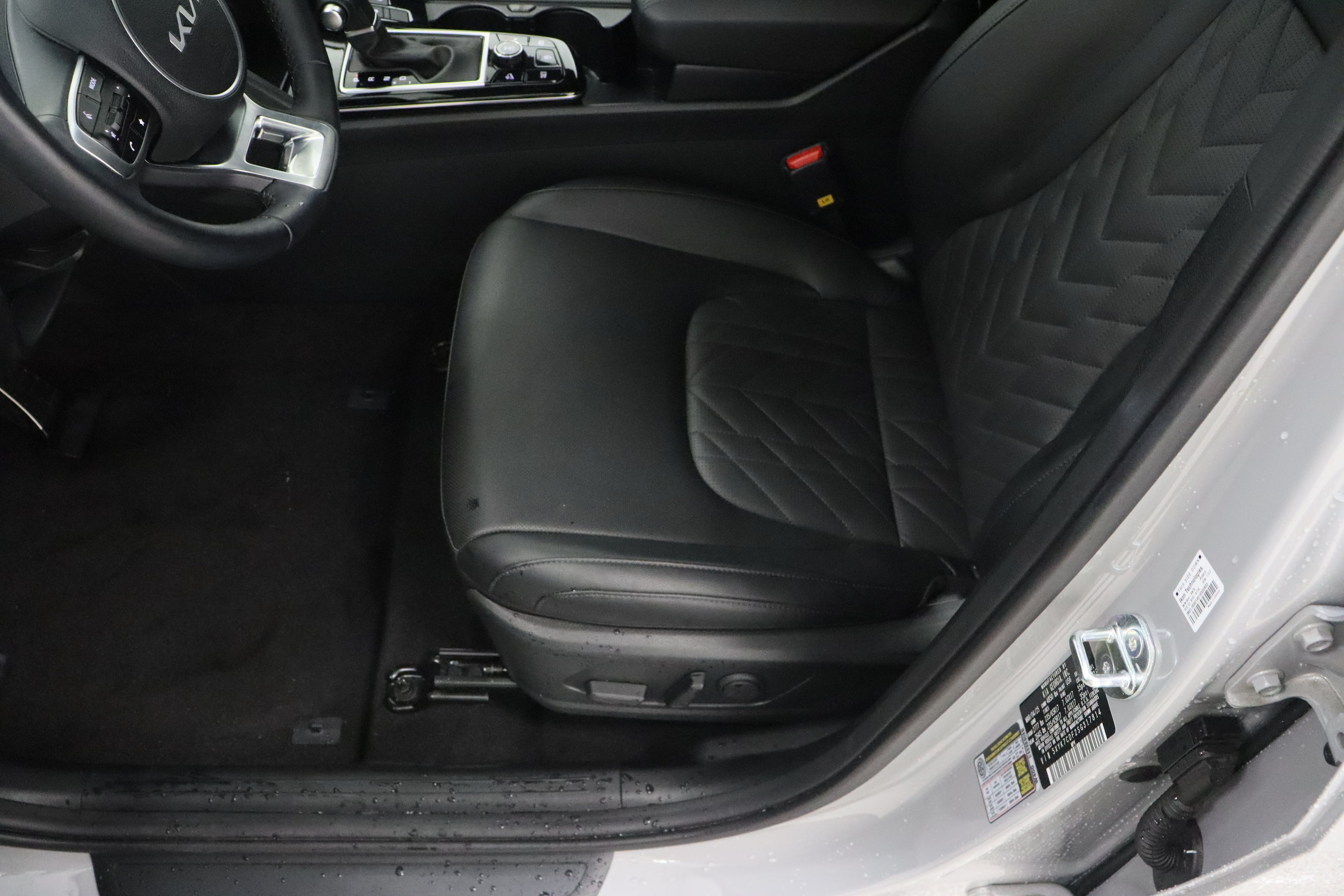 Used 2025 Kia Sportage X-Pro AWD/4WD image 15