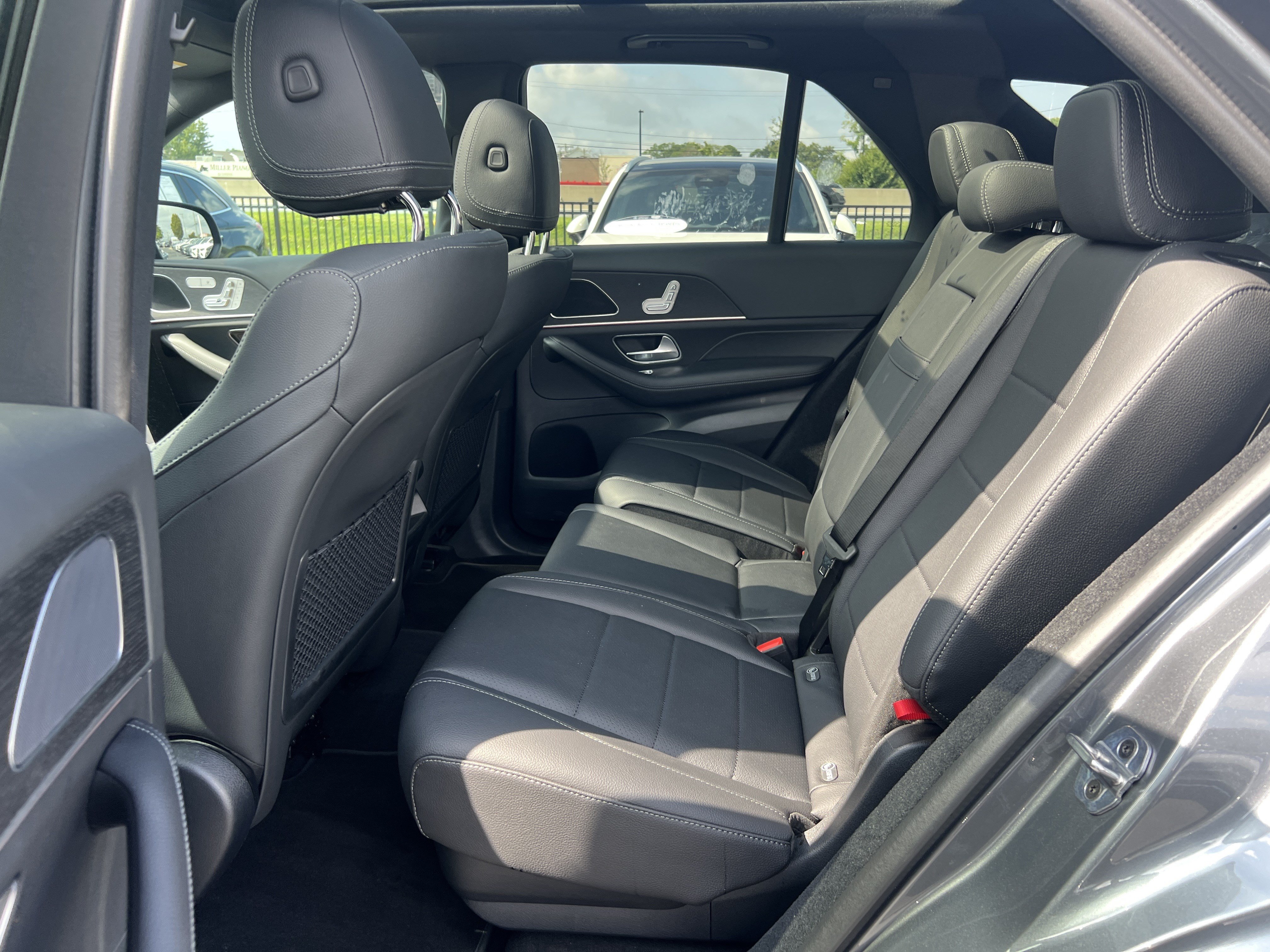 Certified 2026 Mercedes-Benz GLE 350 4MATIC image 32