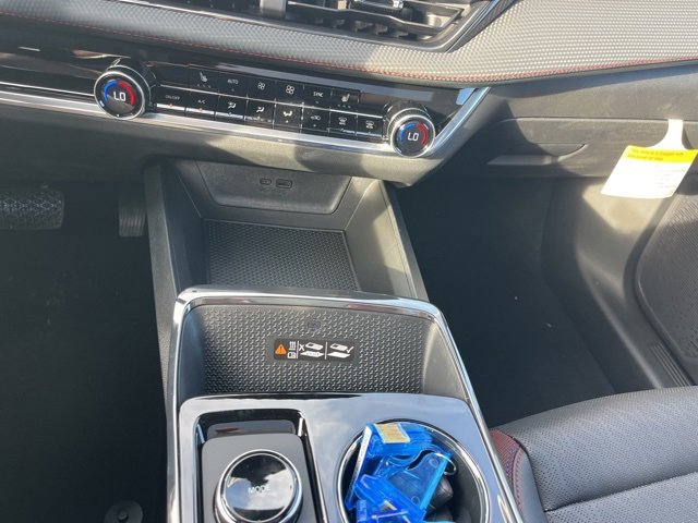 New 2026 Chevrolet Equinox RS w/ Safety and Technology Package image 35