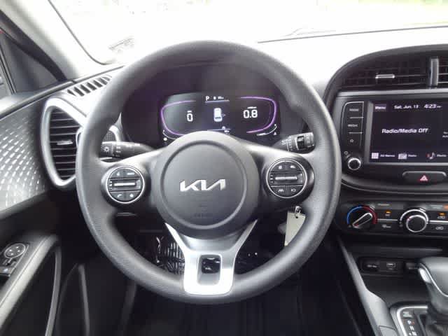 Used 2024 Kia Soul LX w/ Option Group 015 FWD image 11