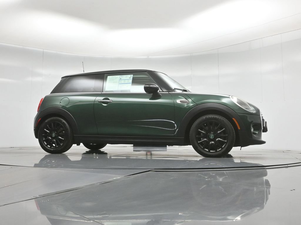 Used 2019 MINI Cooper 2-Door Hardtop image 4
