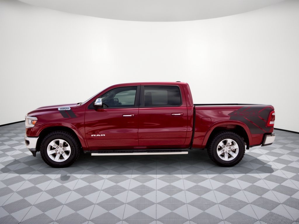 Used 2019 RAM 1500 Laramie AWD/4WD image 2