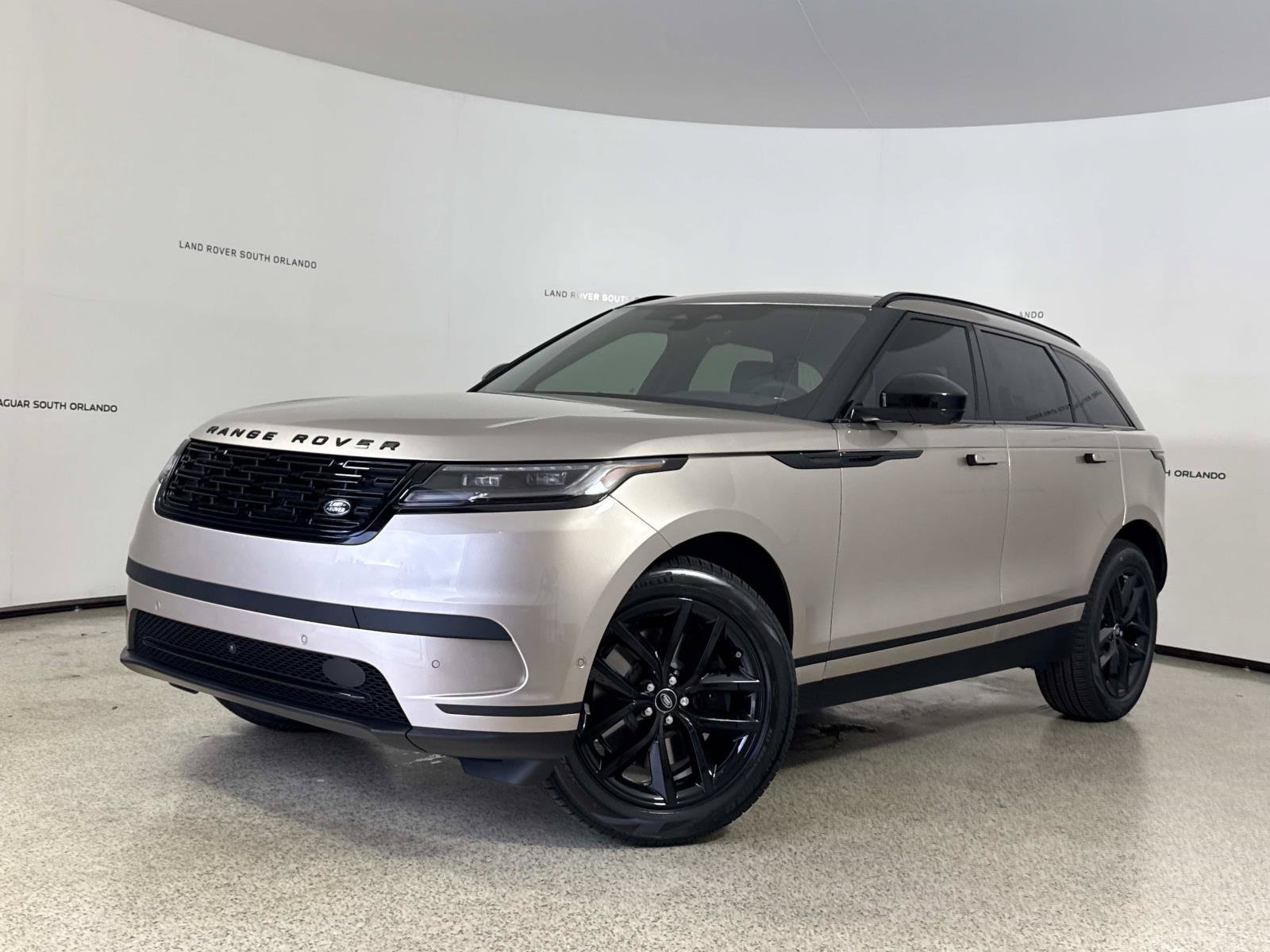 New 2026 Land Rover Range Rover Velar S AWD/4WD image 1