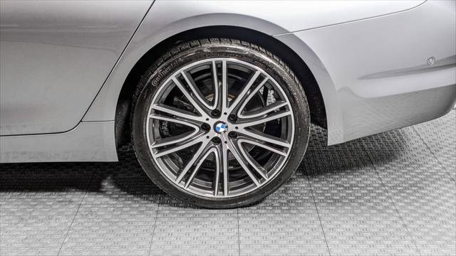 Used 2017 BMW 540i w/ Premium Package image 38