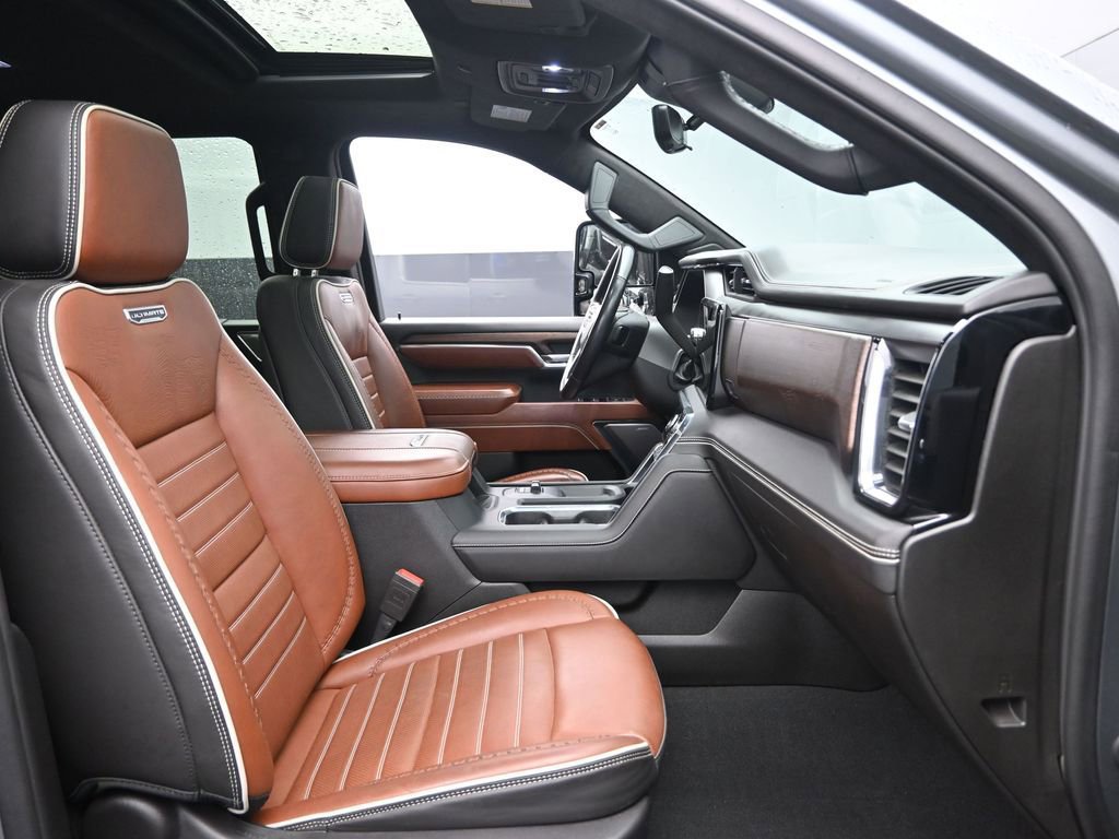 Used 2024 GMC Sierra 3500 Denali Ultimate image 34