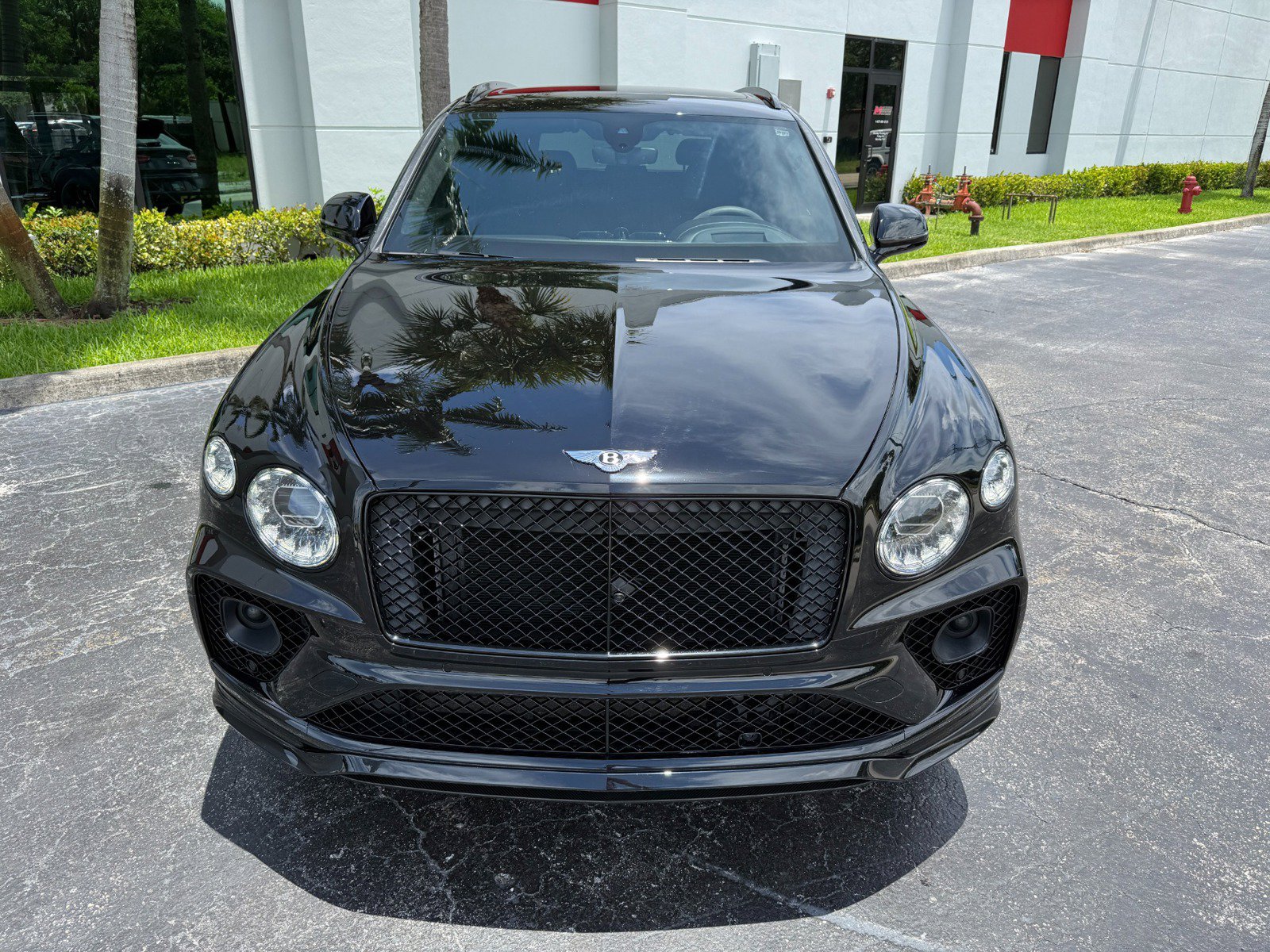Used 2022 Bentley Bentayga AWD/4WD image 11