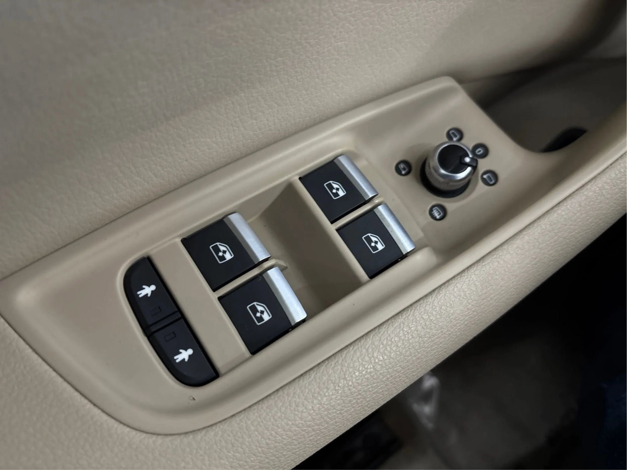 Used 2018 Audi Q7 2.0T Premium Plus w/ Premium Plus Package image 42