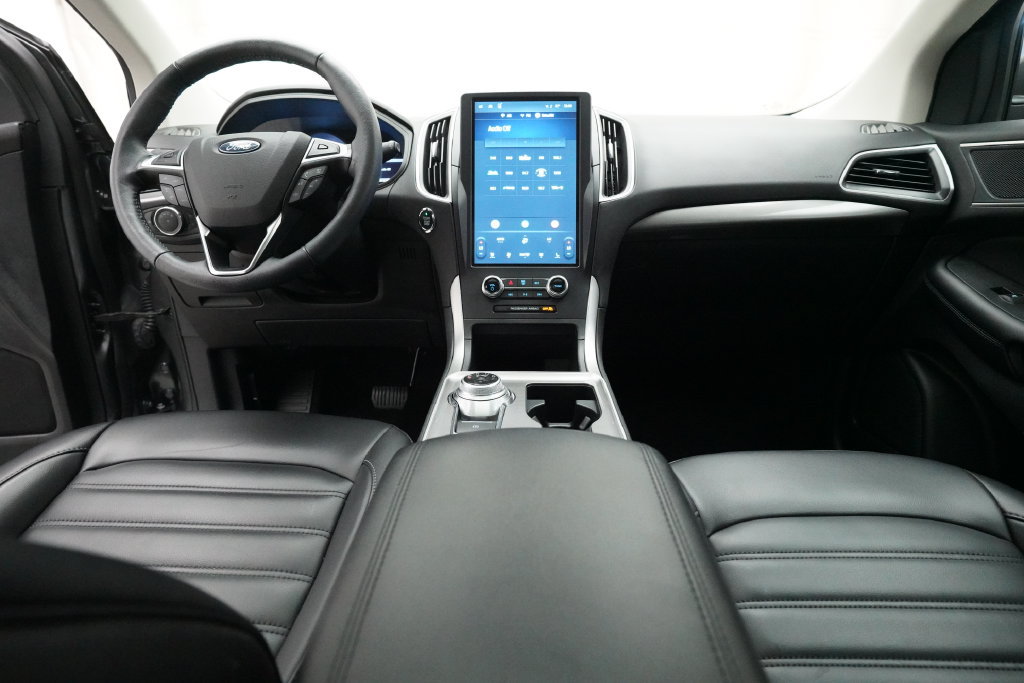 Used 2024 Ford Edge SEL w/ Convenience Package AWD/4WD image 5