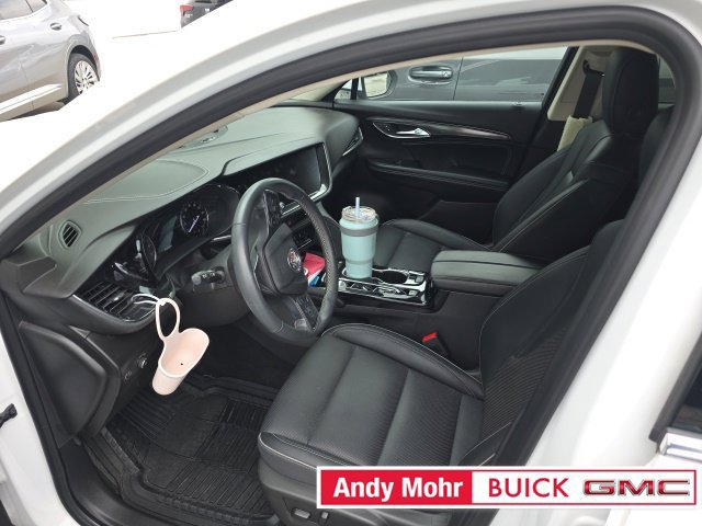 Used 2023 Buick Envision Essence AWD/4WD image 7
