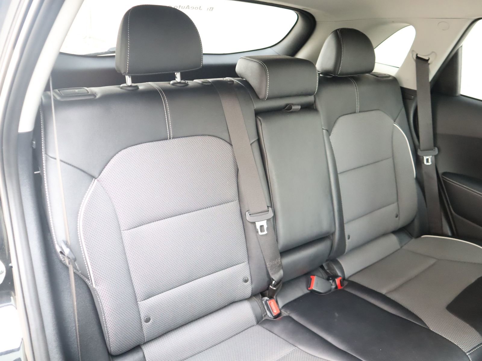 Used 2022 Kia Niro EX image 46