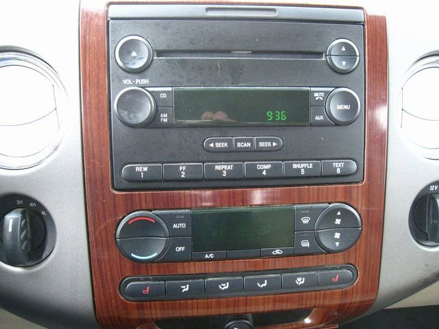 Used 2006 Ford F150 Lariat image 17