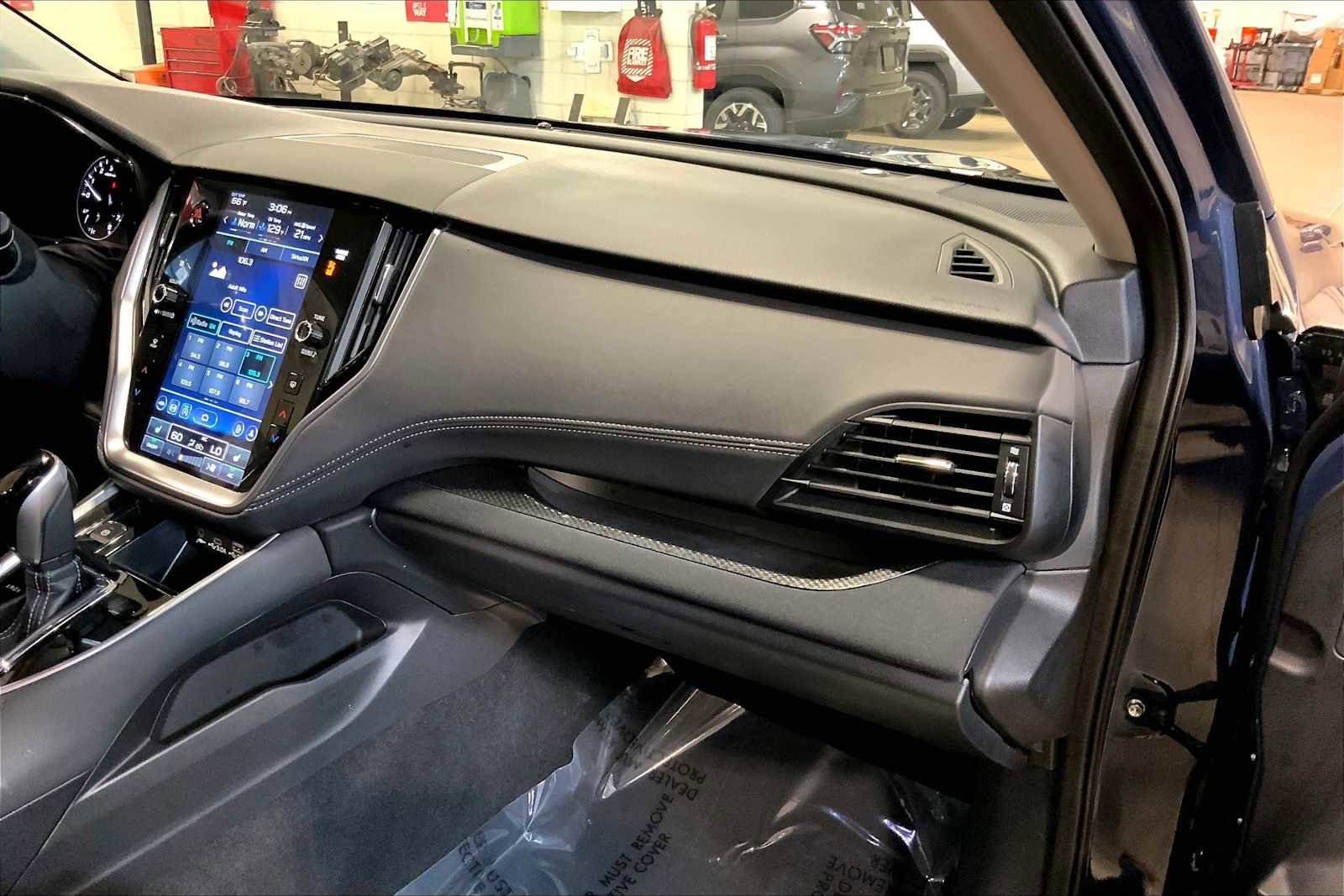 Certified 2025 Subaru Outback Premium image 17