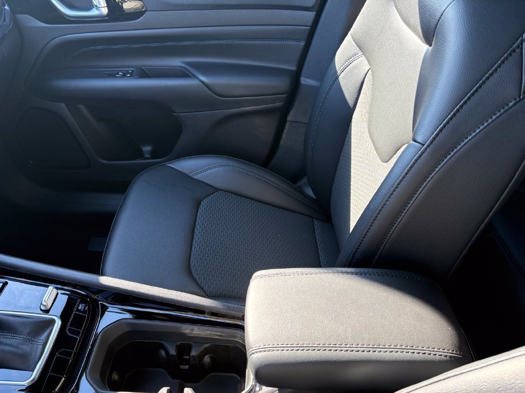 New 2026 Jeep Compass Latitude AWD/4WD image 24