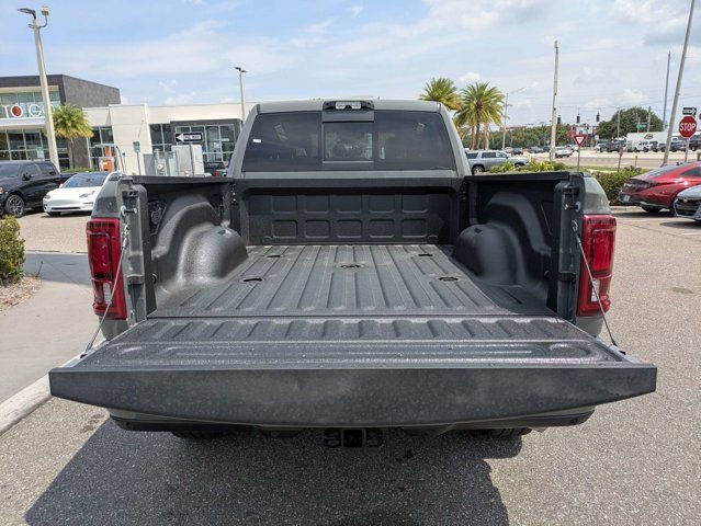 New 2026 RAM 2500 Laramie AWD/4WD image 12