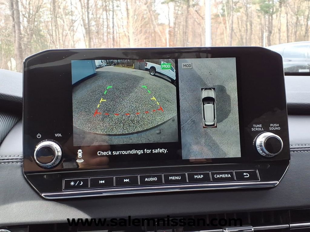 New 2026 Nissan Rogue Platinum image 13