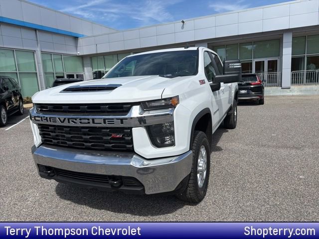 Used 2023 Chevrolet Silverado 2500 LT image 1
