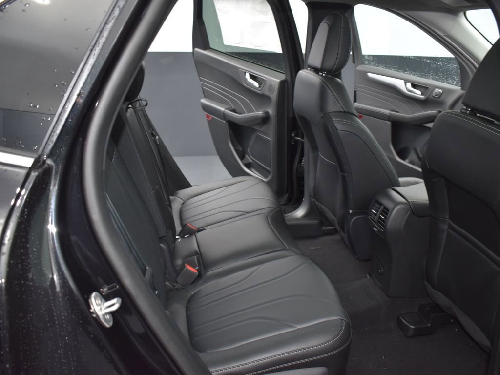 New 2025 Ford Escape SE w/ PHEV Premium Package FWD image 14