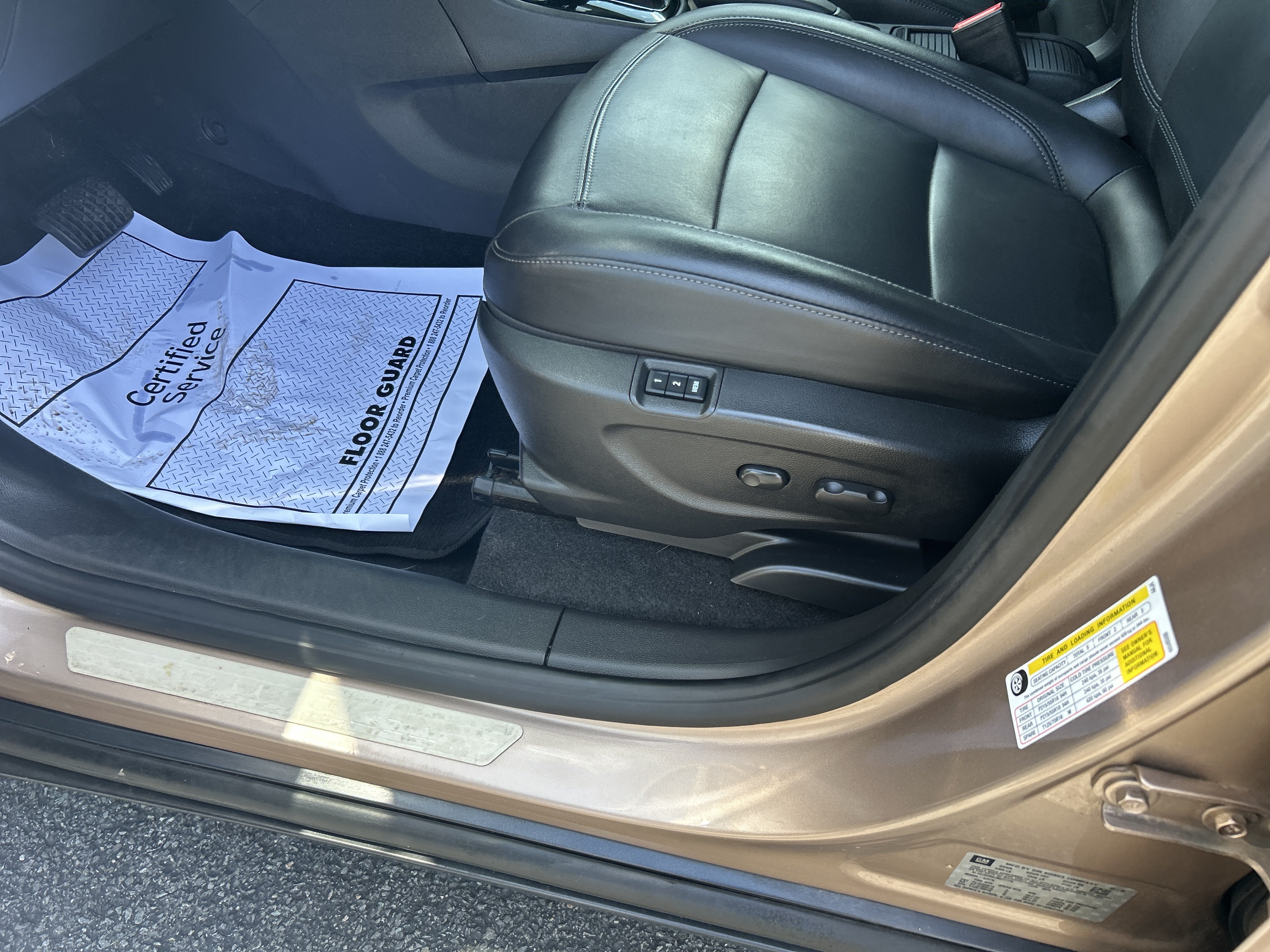 Used 2018 Buick Encore Essence w/ Experience Buick Package AWD/4WD image 18