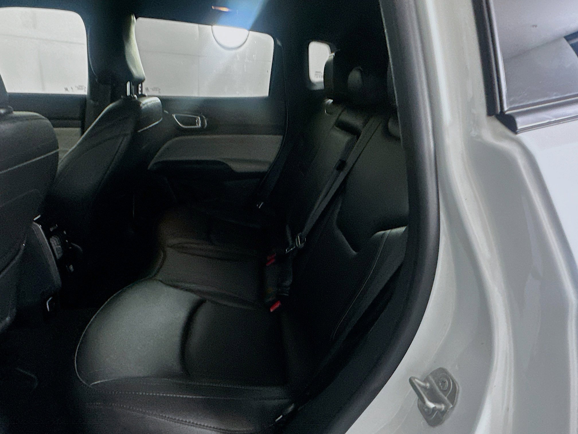 Used 2025 Jeep Compass Limited image 26