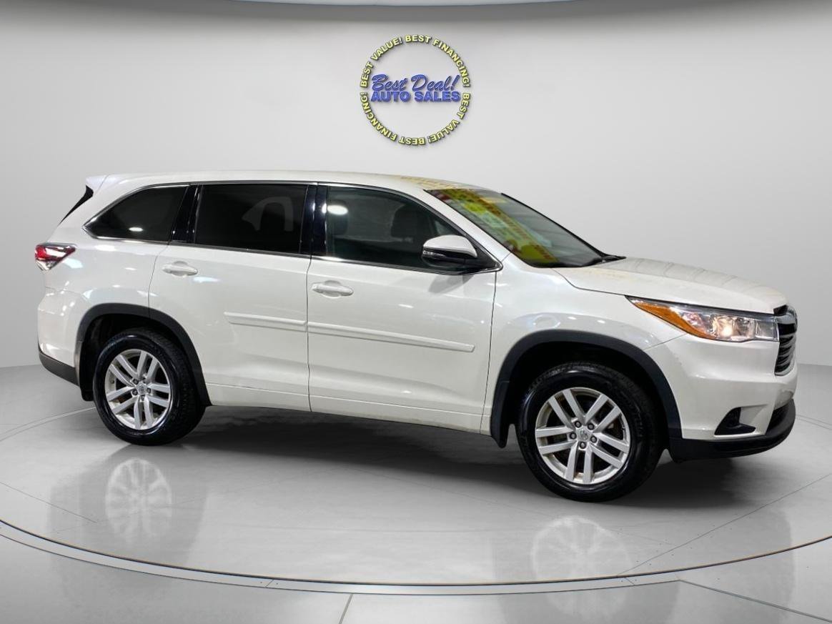 Used 2014 Toyota Highlander LE AWD/4WD image 7