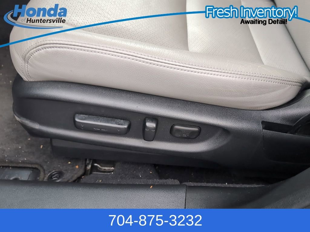 Used 2017 Honda Accord EX-L image 19