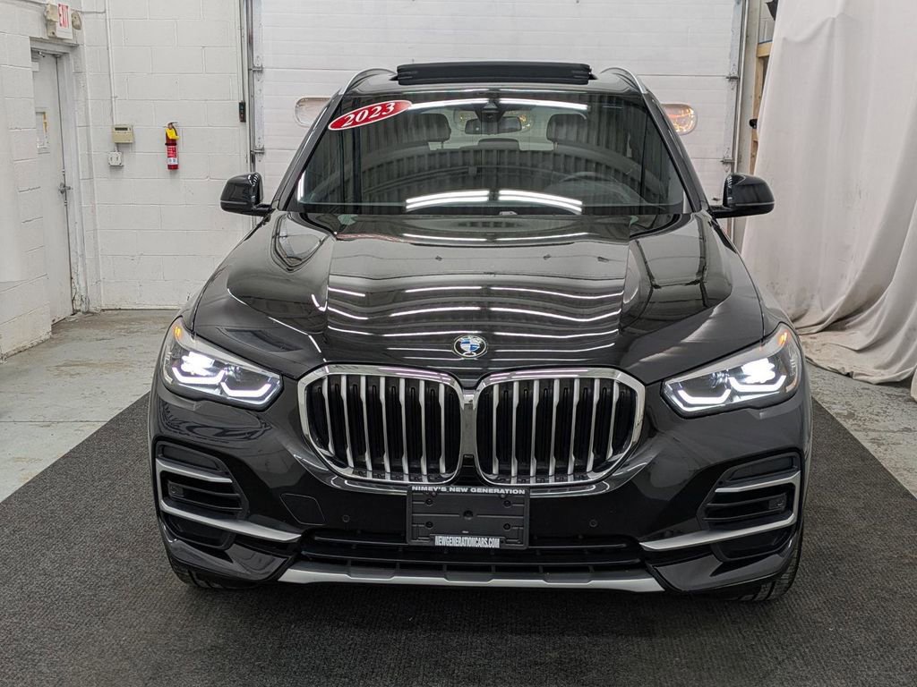 Used 2023 BMW X5 xDrive40i w/ Premium Package image 18
