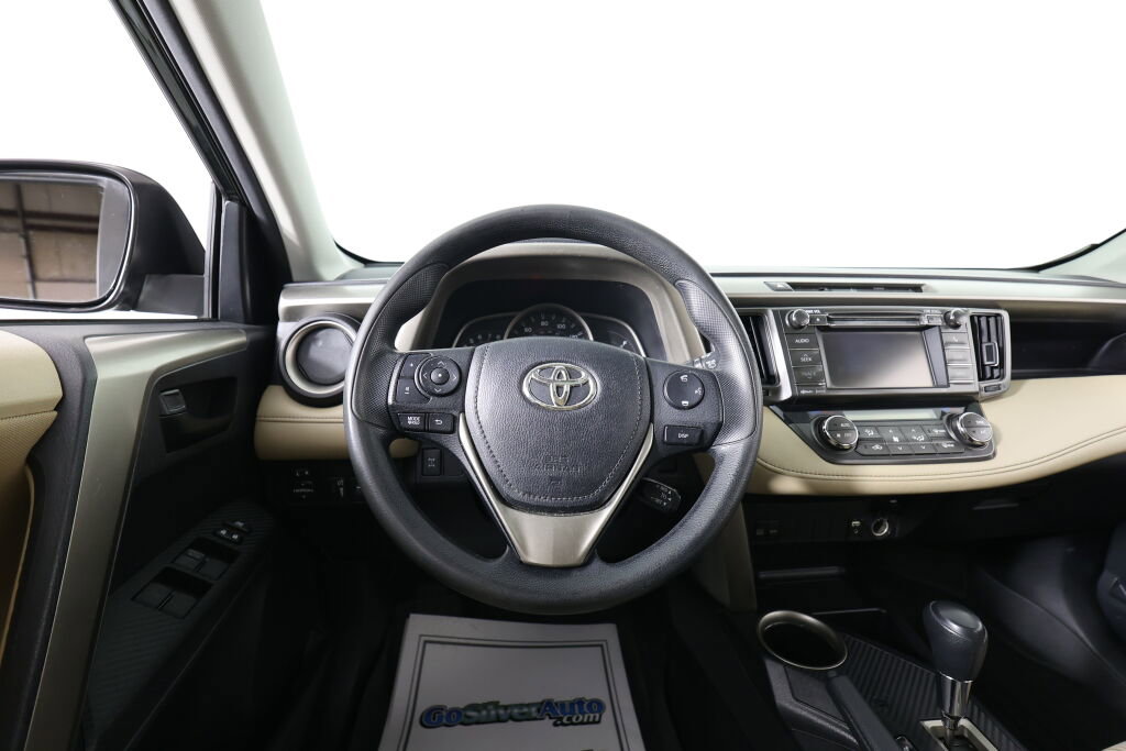 Used 2013 Toyota RAV4 XLE AWD/4WD image 28