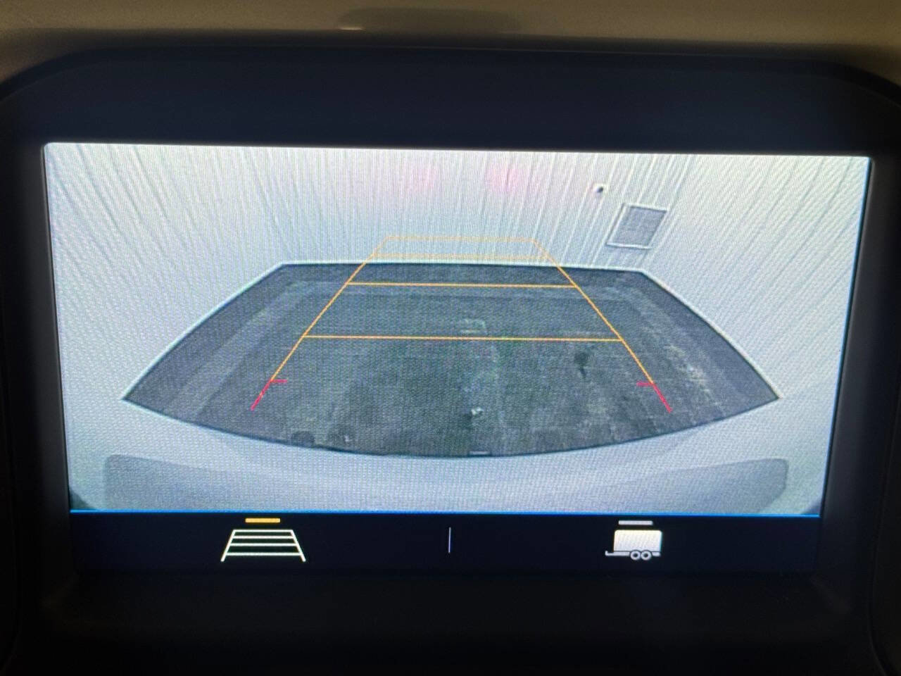 Used 2021 Chevrolet Silverado 1500 LT image 36