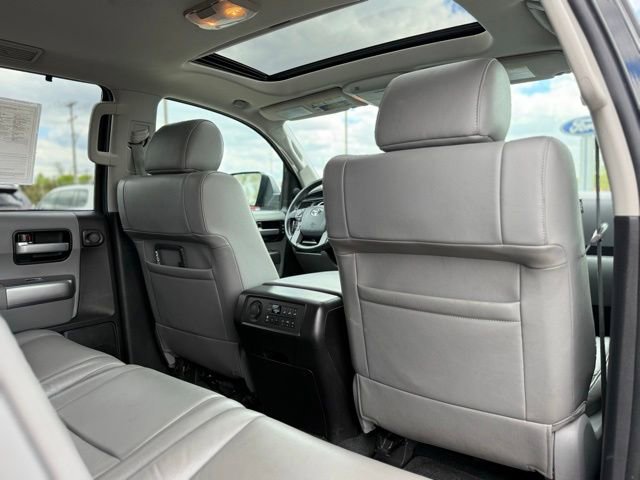 Used 2018 Toyota Sequoia Limited AWD/4WD image 23