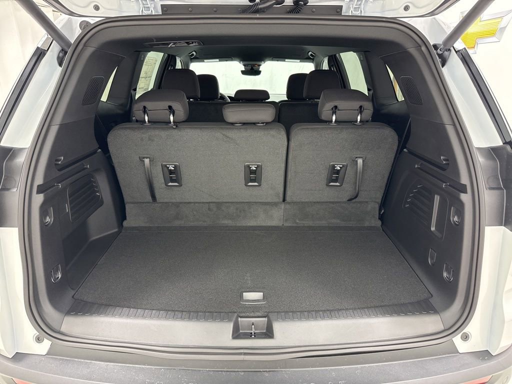 New 2026 GMC Acadia Elevation image 16