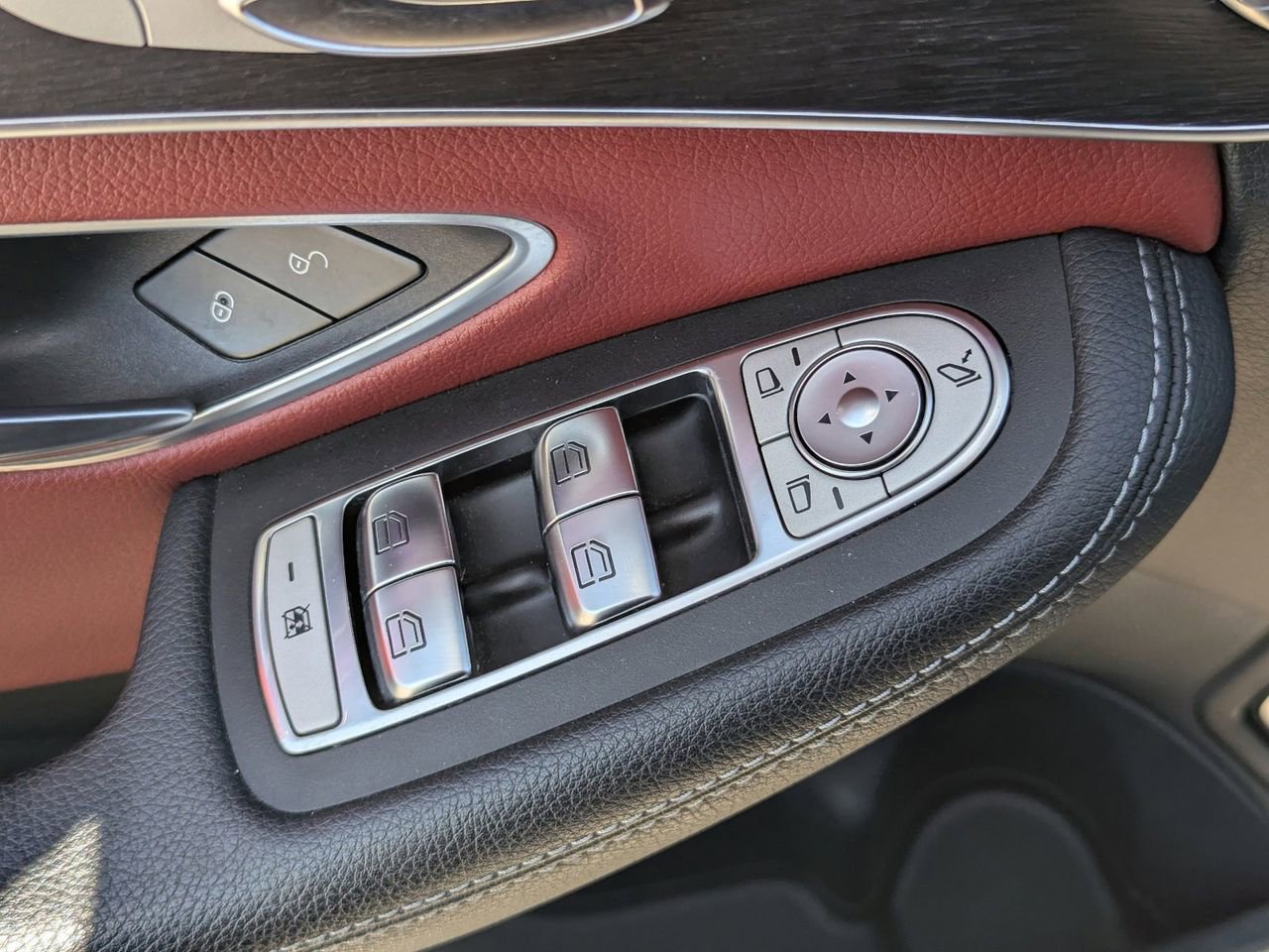 Used 2021 Mercedes-Benz C 300 Sedan image 22