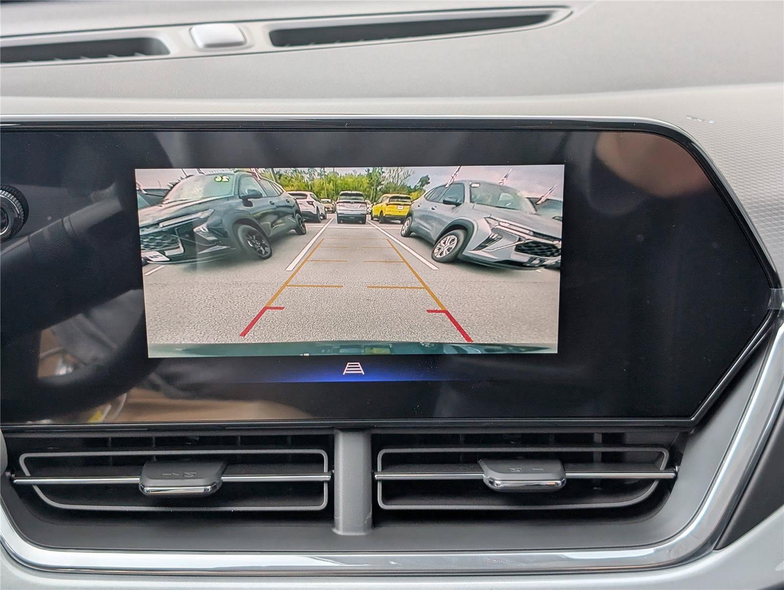 New 2026 Chevrolet Trax LT FWD image 24