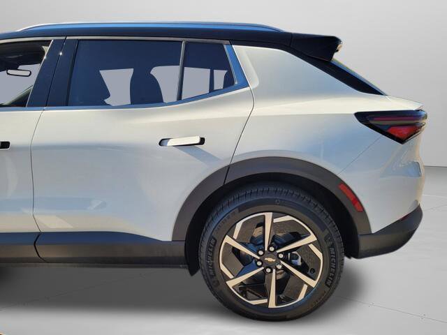 New 2026 Chevrolet Equinox EV LT image 19