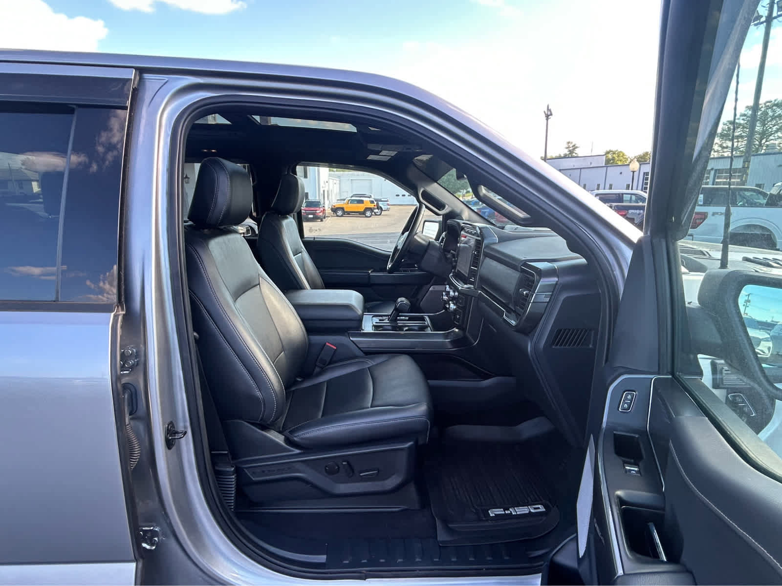 Used 2023 Ford F150 XLT w/ Equipment Group 302A High AWD/4WD image 19