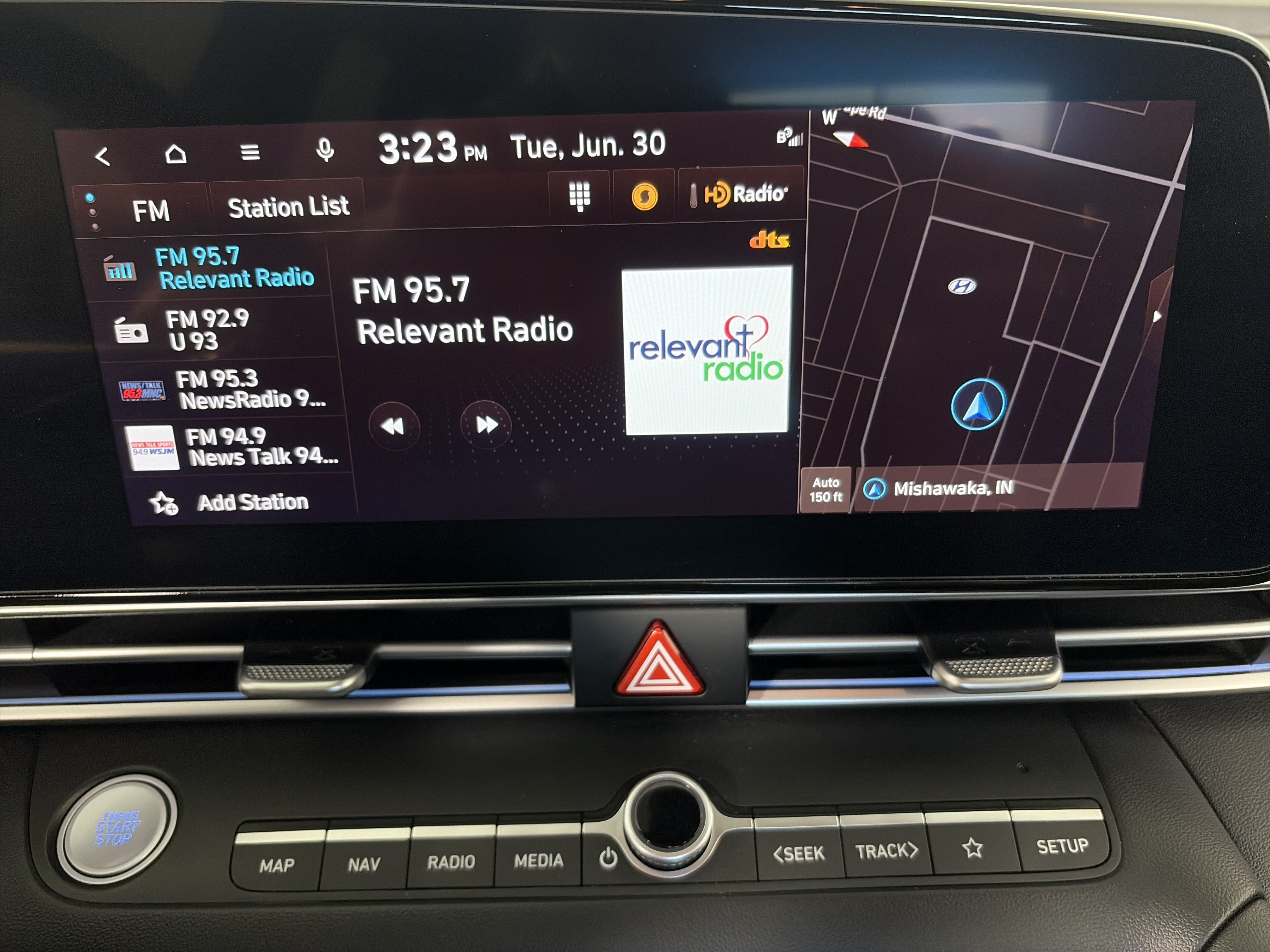 Certified 2024 Hyundai Elantra SEL w/ Convenience Package FWD image 24