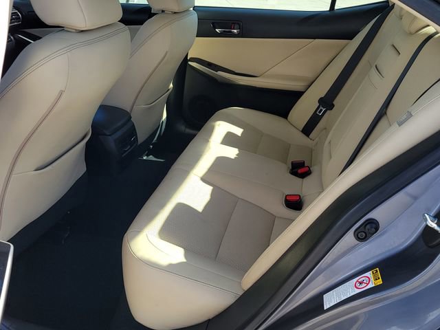 Used 2015 Lexus IS 250 w/ Navigation System Package RWD image 8